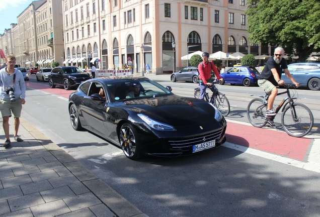Ferrari GTC4Lusso T