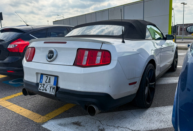 Ford Mustang GT Convertible 2010