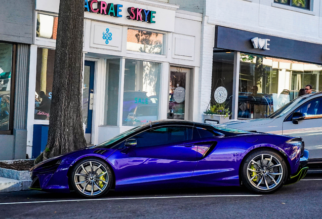 McLaren Artura Spider