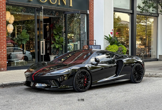 McLaren GT