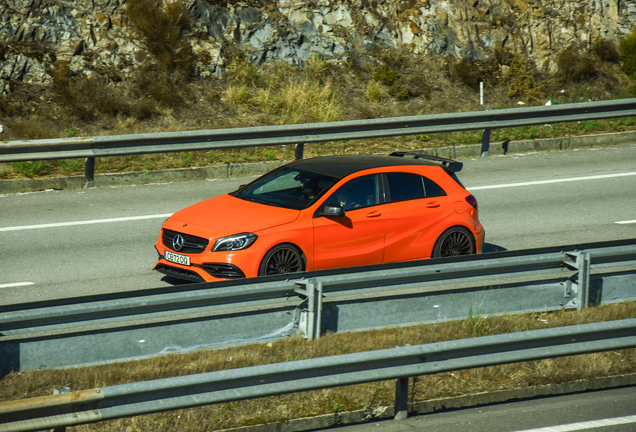 Mercedes-AMG A 45 W176 2015
