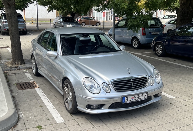 Mercedes-Benz E 55 AMG