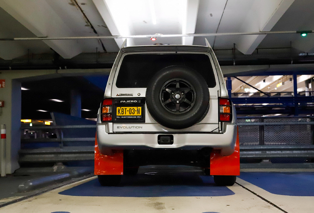 Mitsubishi Pajero Evolution