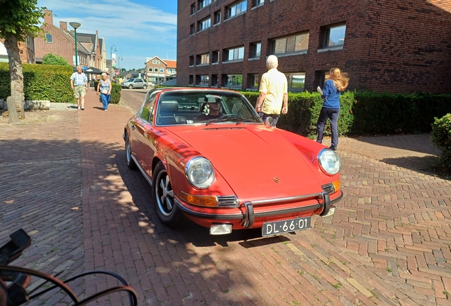 Porsche 911 Carrera