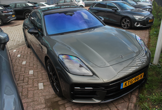Porsche 972 Panamera Turbo S E-Hybrid Executive