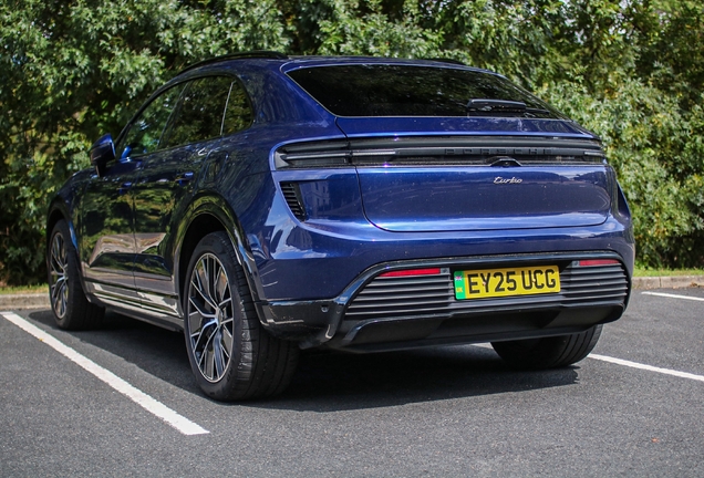 Porsche Macan EV Turbo