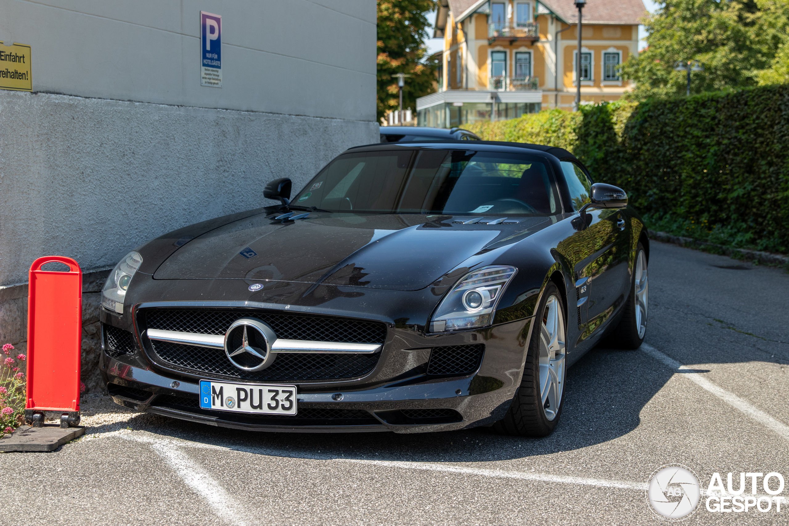 Mercedes-Benz SLS AMG Roadster