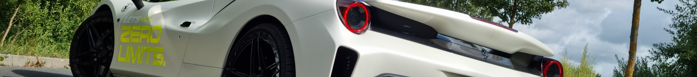 Ferrari 488 Pista