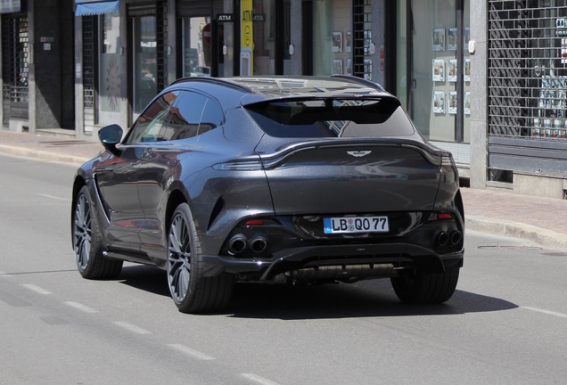 Aston Martin DBX707