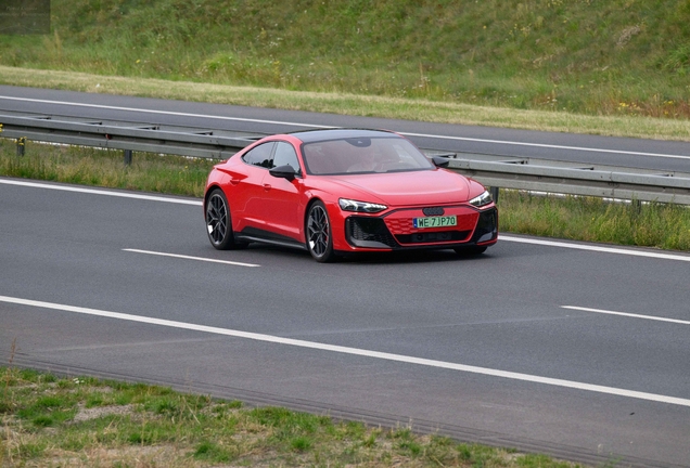 Audi RS E-Tron GT 2025