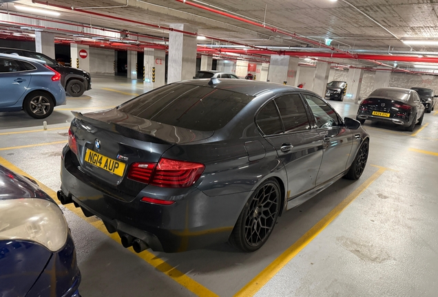 BMW M5 F10 2011