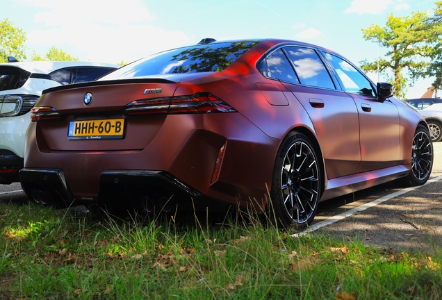 BMW M5 G90