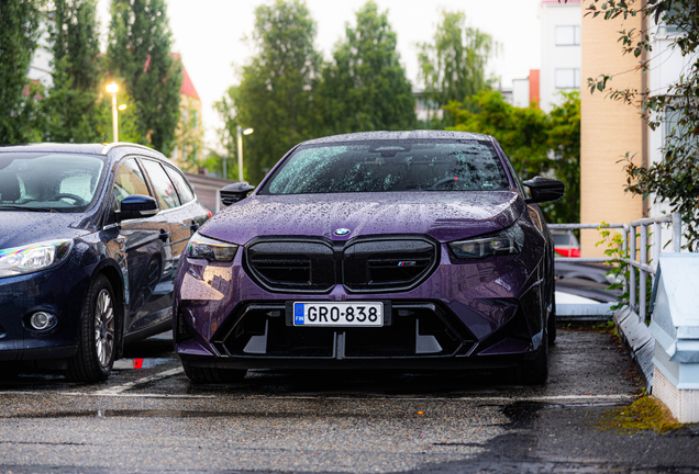 BMW M5 G90