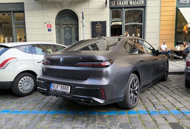 BMW M760e xDrive