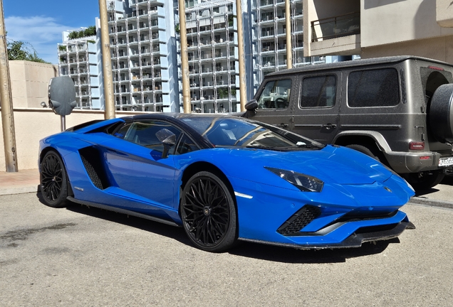 Lamborghini Aventador S LP740-4 Roadster