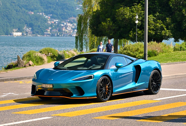 McLaren GT