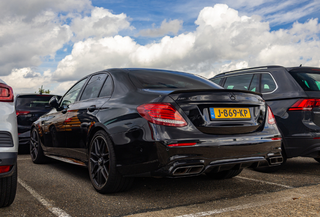 Mercedes-AMG E 63 S W213
