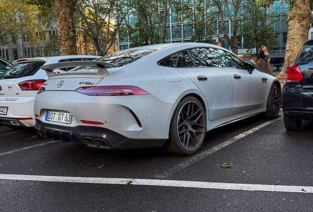 Mercedes-AMG GT 63 S X290