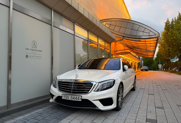 Mercedes-AMG S 63 V222