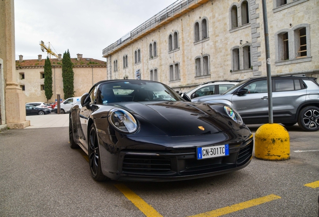 Porsche 992 Carrera 4S Cabriolet MkI