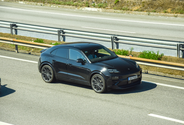 Porsche Macan EV Turbo
