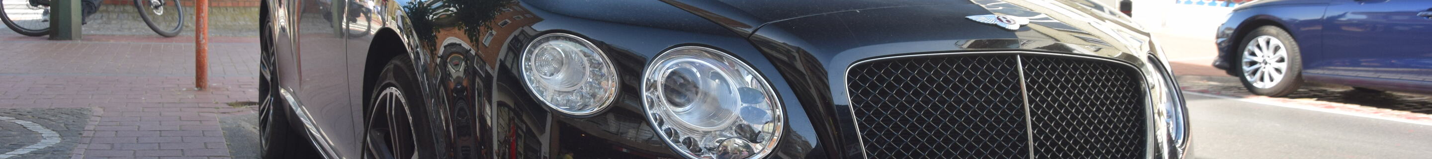 Bentley Continental GTC V8