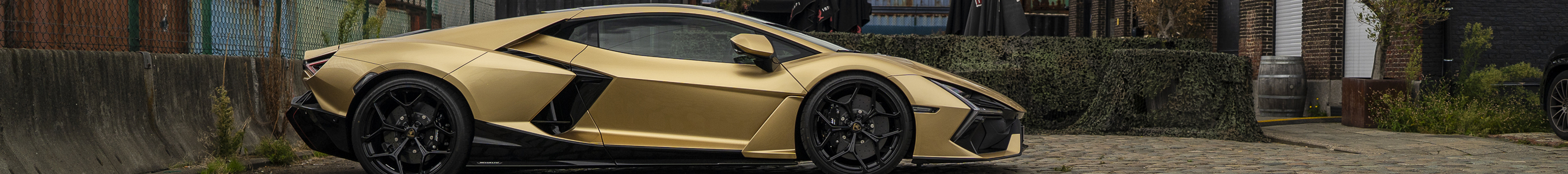 Lamborghini Revuelto