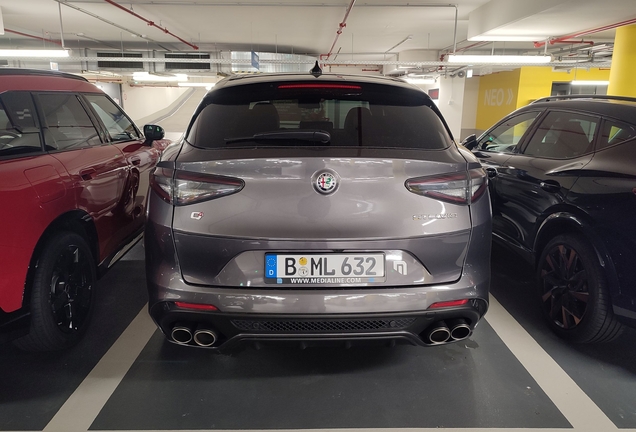 Alfa Romeo Stelvio Quadrifoglio 2023