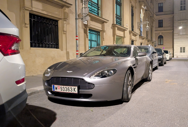 Aston Martin V8 Vantage