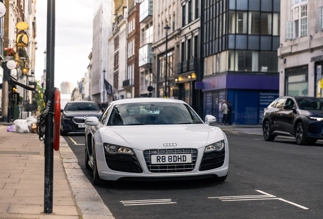 Audi R8 V10