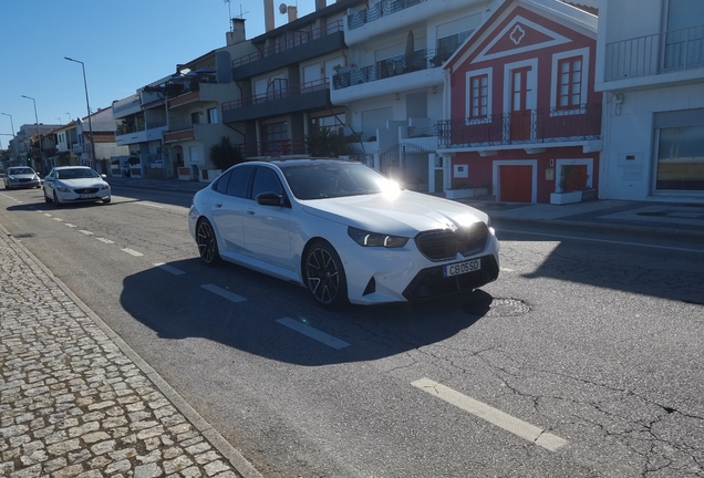 BMW M5 G90