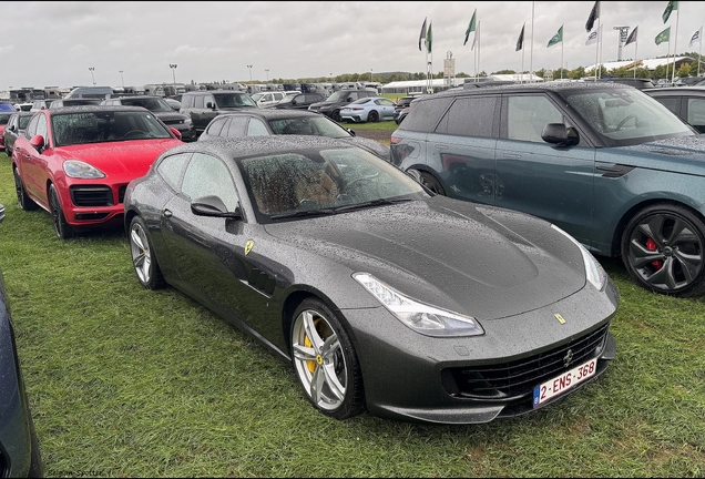Ferrari GTC4Lusso T