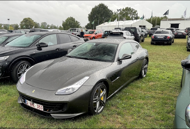 Ferrari GTC4Lusso T
