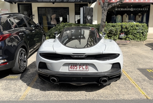 McLaren GT