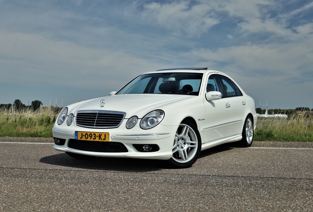 Mercedes-Benz E 55 AMG