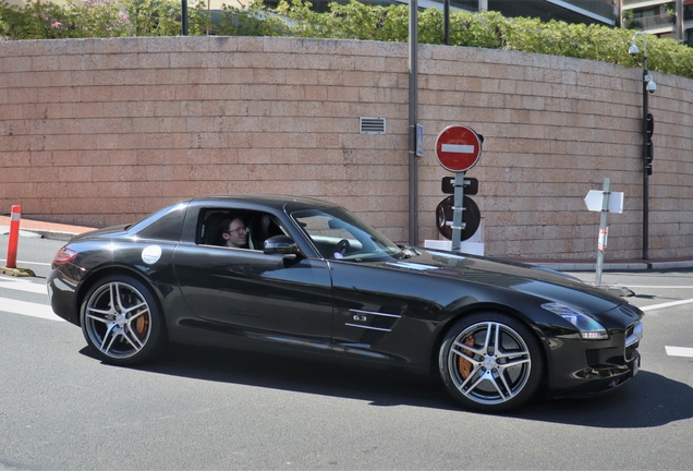 Mercedes-Benz SLS AMG