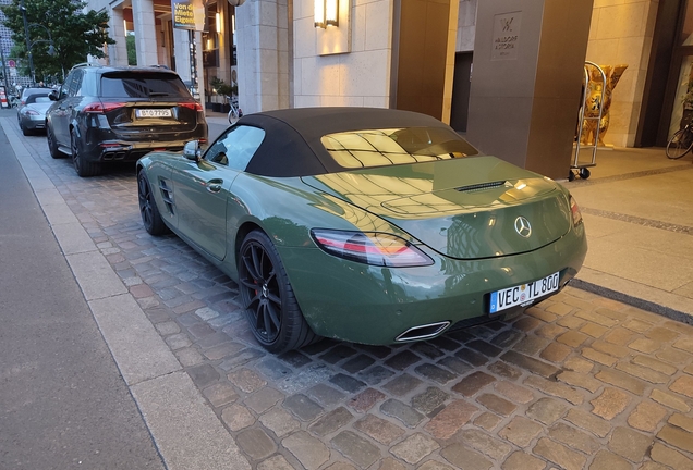 Mercedes-Benz SLS AMG GT Roadster