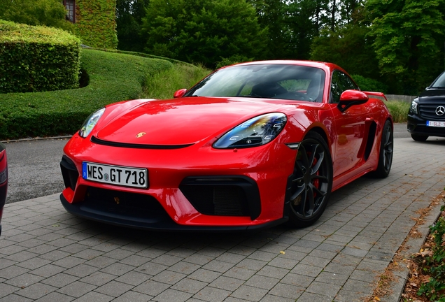Porsche 718 Cayman GT4