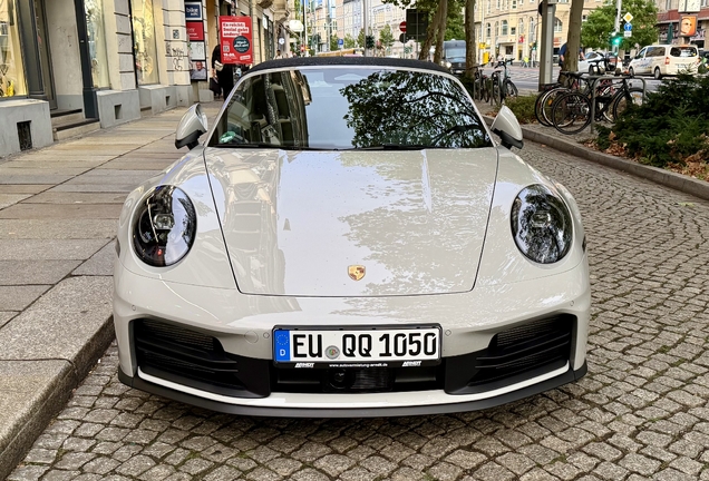 Porsche 992 Carrera 4S Cabriolet MkII