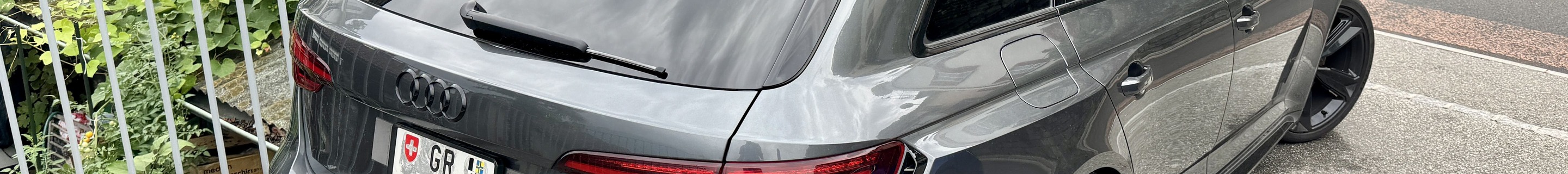 Audi RS4 Avant B9