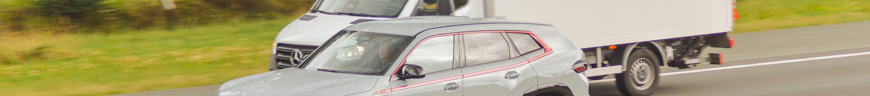 BMW XM G09 Label Red