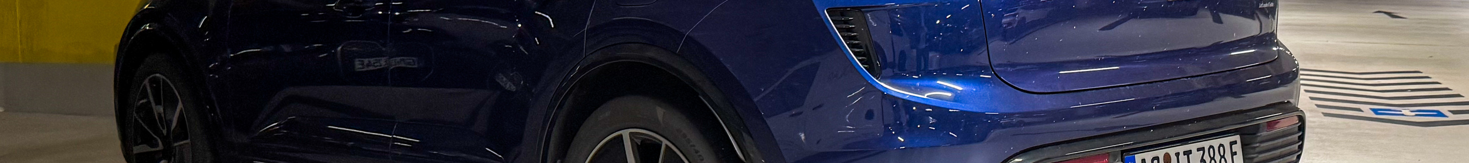 Porsche Macan EV Turbo
