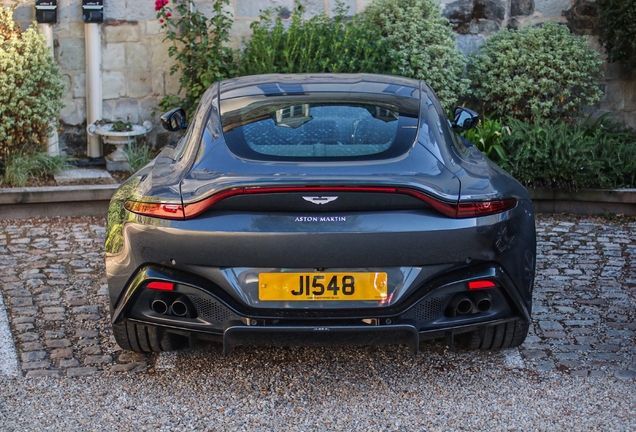 Aston Martin V8 Vantage 2018