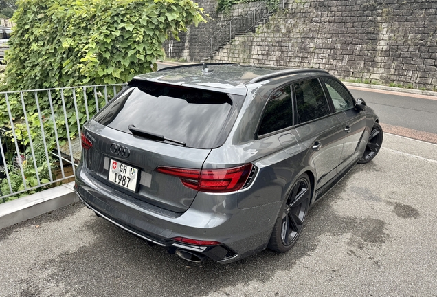 Audi RS4 Avant B9