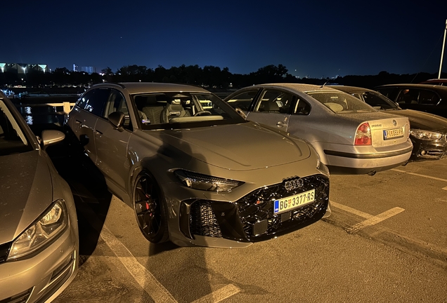 Audi RS5 Avant B10
