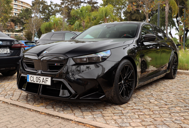 BMW M5 G90