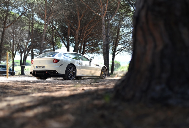 Ferrari FF