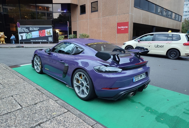 Porsche 718 Cayman GT4 RS Weissach Package