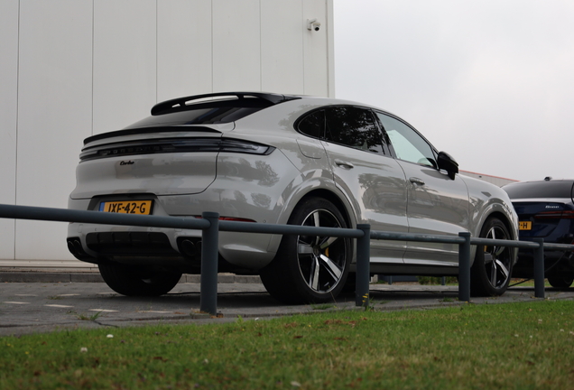 Porsche Cayenne Coupé Turbo E-Hybrid