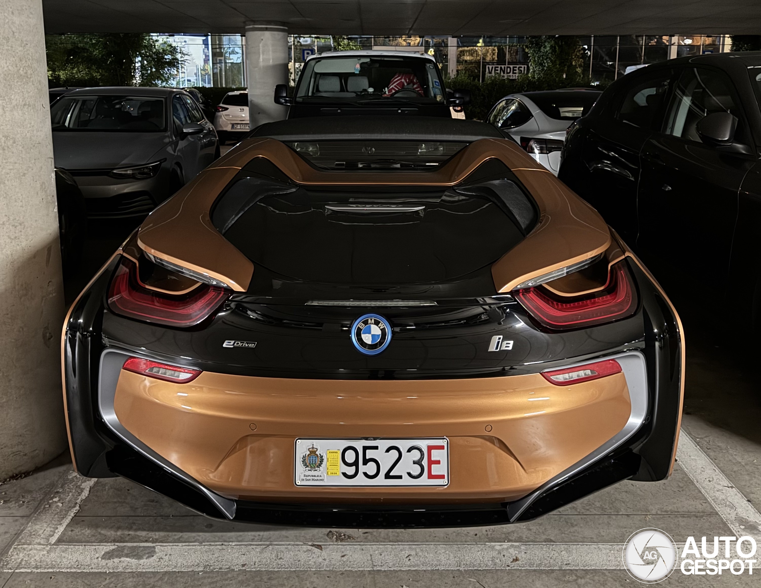 BMW i8 Roadster First Edition